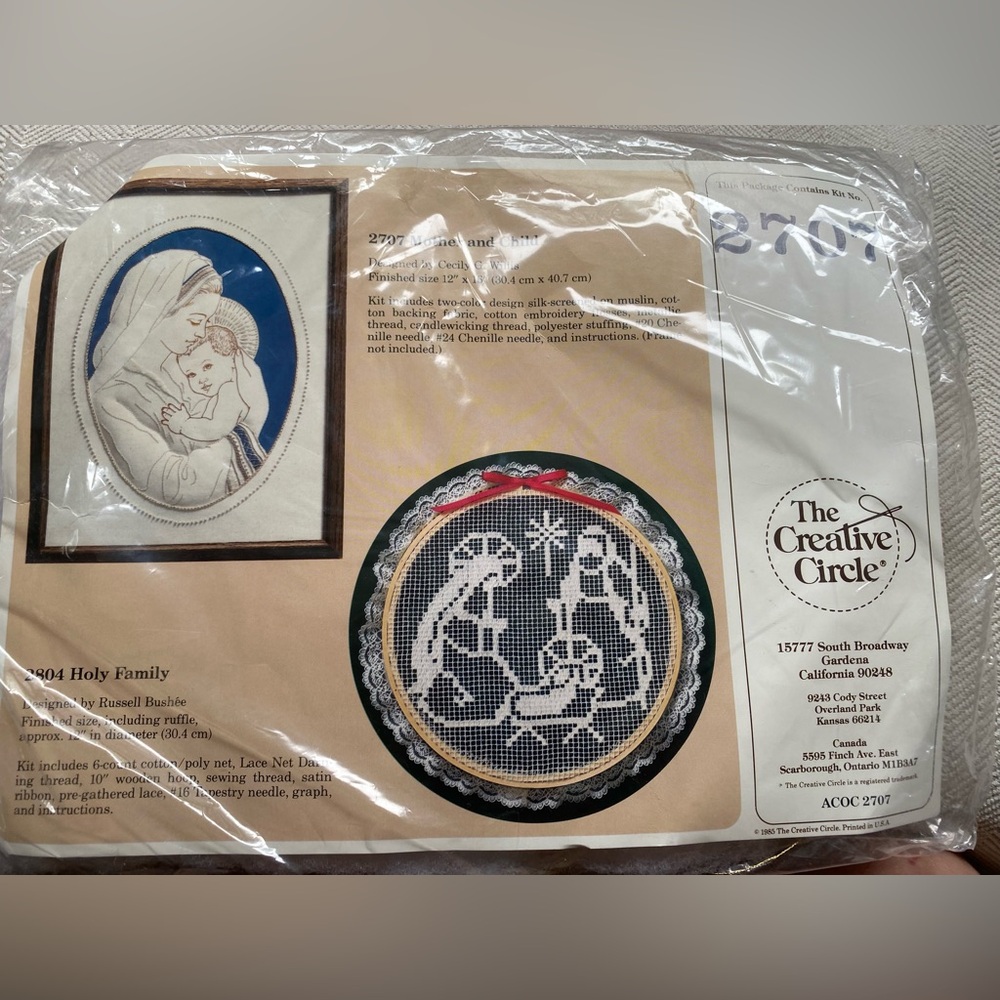 Creative circle Holy Family Embroidery Kit - Blue and White